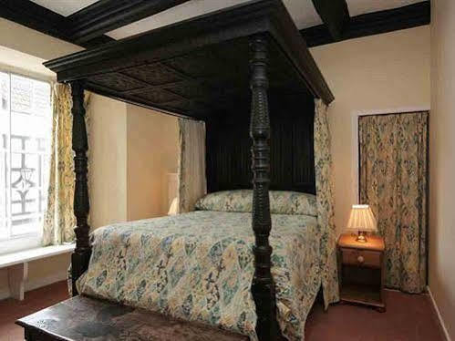 Hotel The Ancient Gatehouse & Rugantino Restaurant Wells Zewnętrze zdjęcie